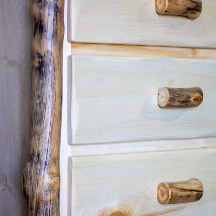 Light Aspen Log 4 Drawer Flat Panel Chest - Image 3